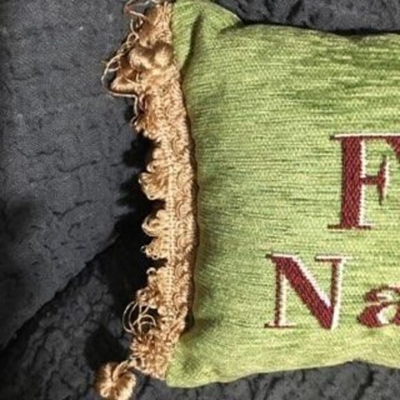 Vtg "Feliz Navidad" Christmas Throwpillow - Picture 2 of 7
